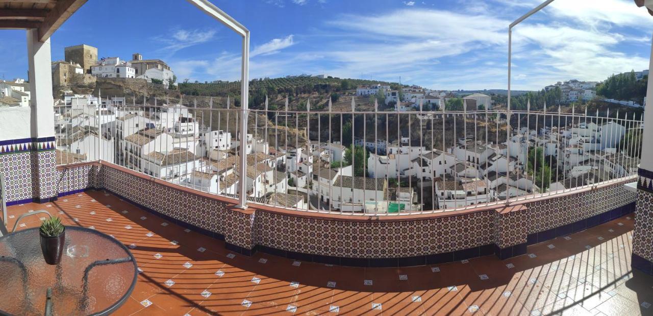 Casa De Las Lanzas Setenil De Las Bodegas Номер фото