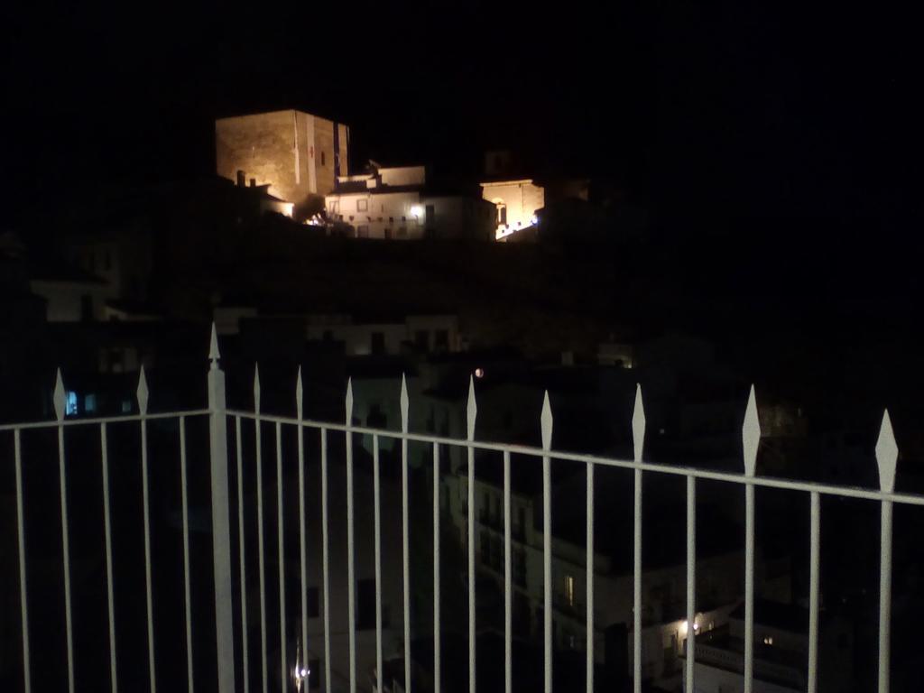 Casa De Las Lanzas Setenil De Las Bodegas Екстер'єр фото